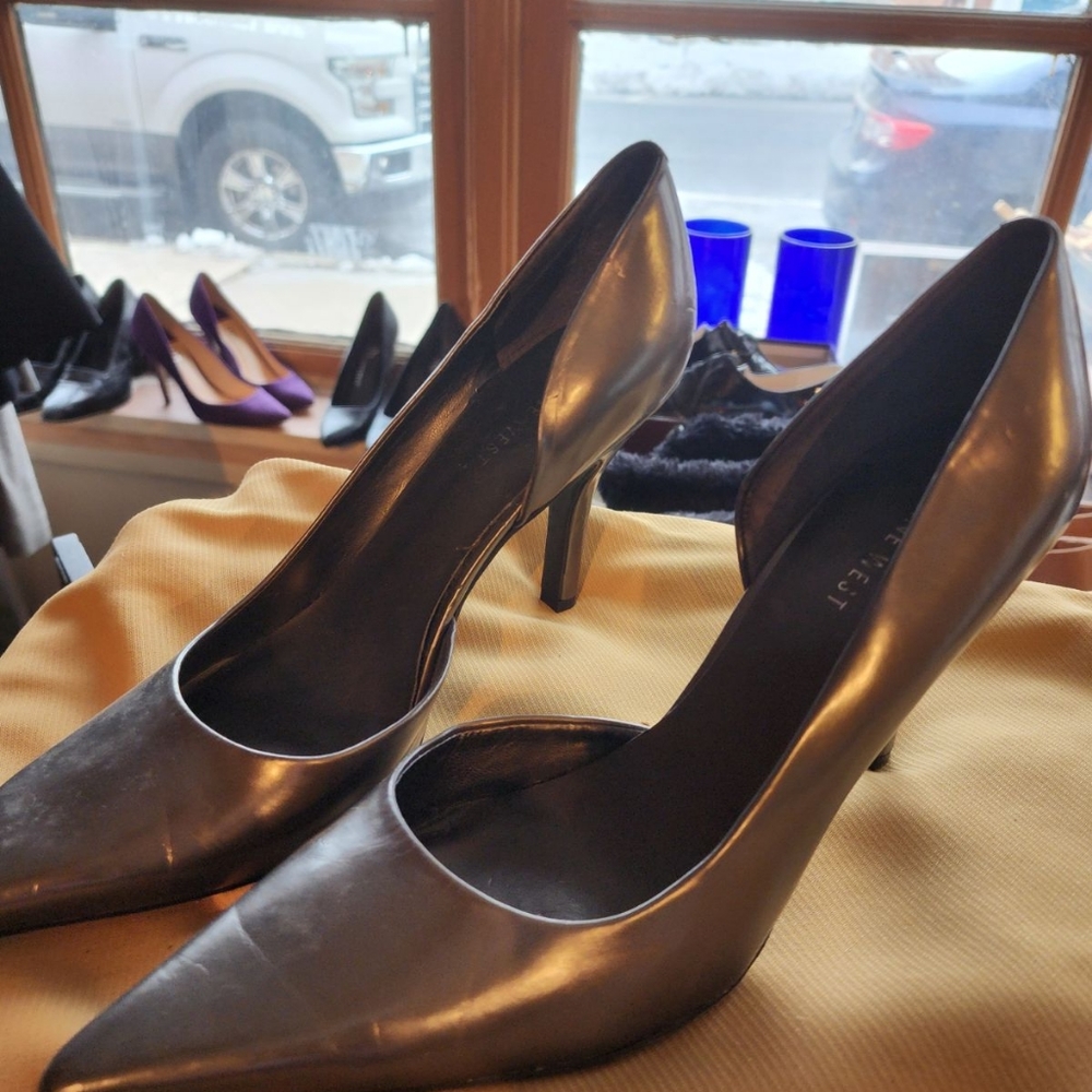 Nine West pumps